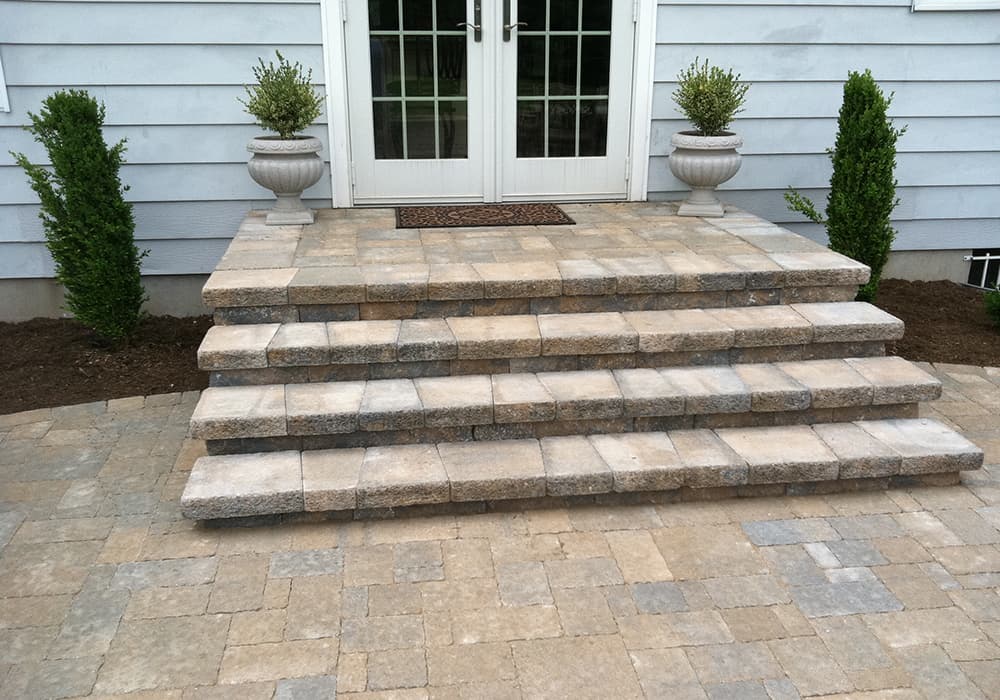 Hartman Landscaping — Entryway Steps