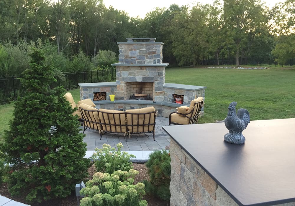 Hartman Landscaping — Fire Pits & Fireplaces